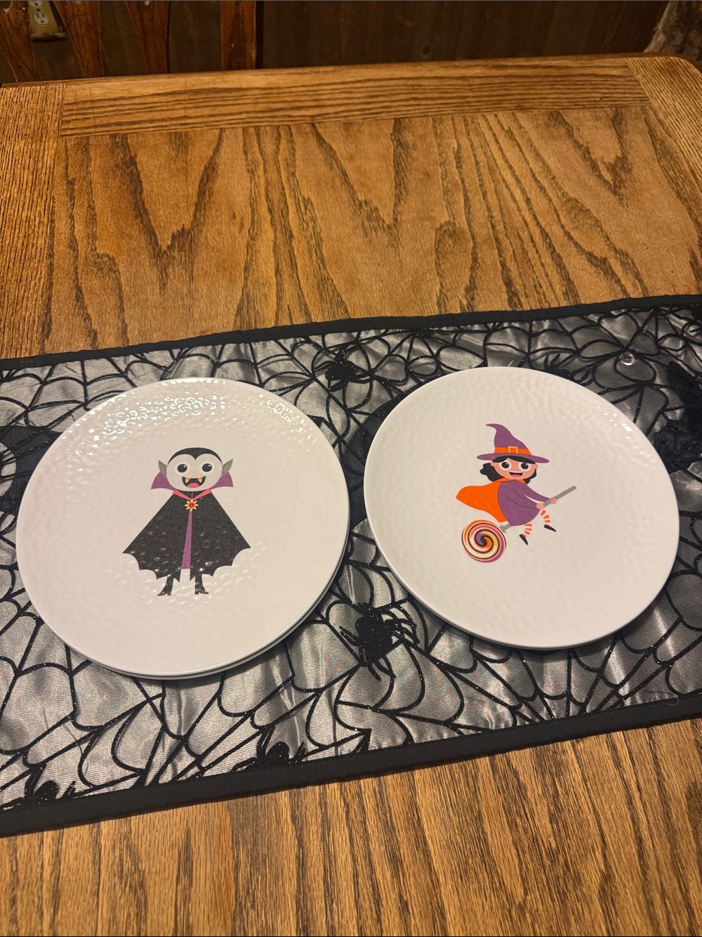 Halloween plates(4)